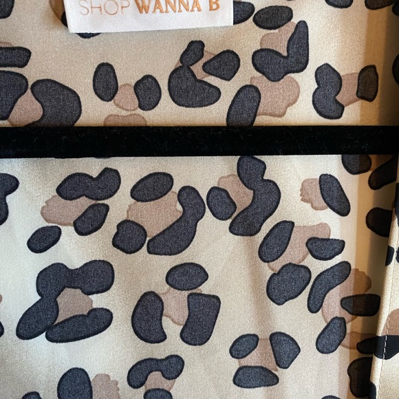 Cardigan - Picture 2 of 3